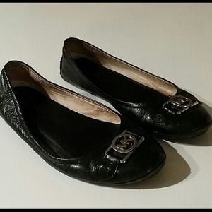 Michael kors flats size 8