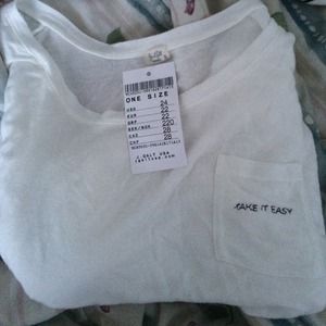 Brandy Melville tee