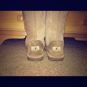 🌟REDUCED🌟 Bear paw boots