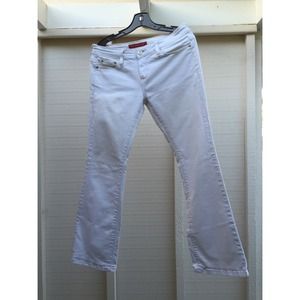 Levi's White Women Boot Cut 565 Jeans