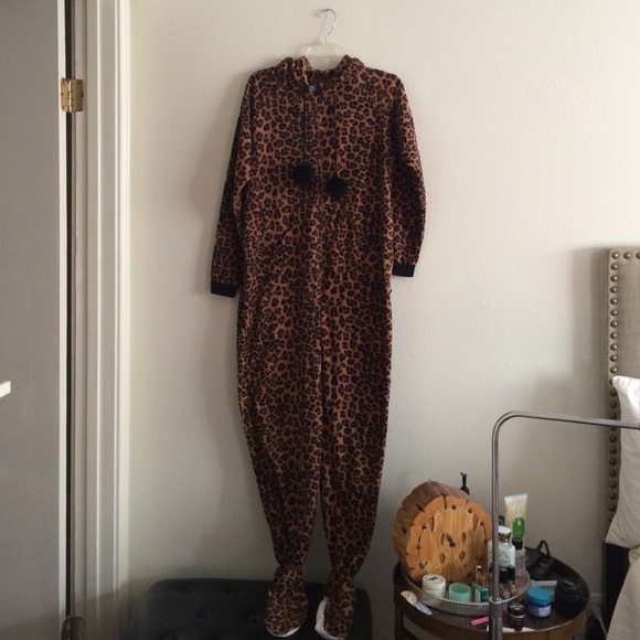 TRADED-Novelty Onesie Never Been Worn