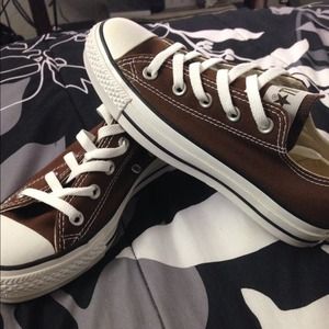 Women's converse