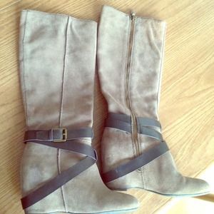 Light brown boots