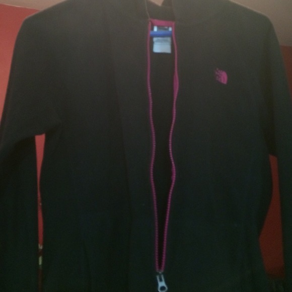 Fleece - Picture 3 of 3