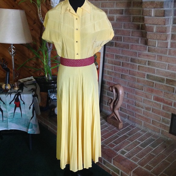 Vintage Dresses & Skirts - 👗SUNNY DELIGHT👗