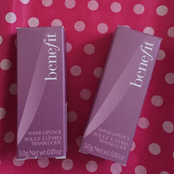 Benefit lipstick in pull over and Hollywood roll