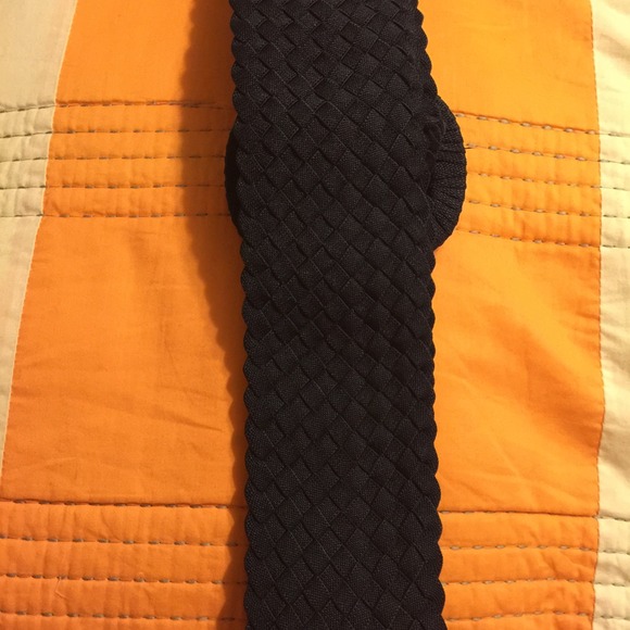Lilly Pulitzer navy blue herringbone belt