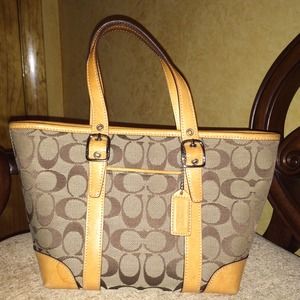 Signature Coach Tote