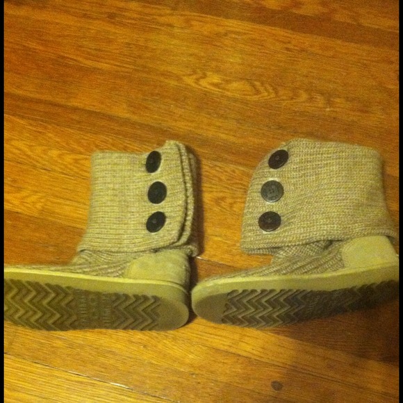 Uggs Classic Cardy.