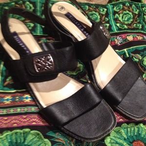 Hillard&Hanson Black low heel sandals