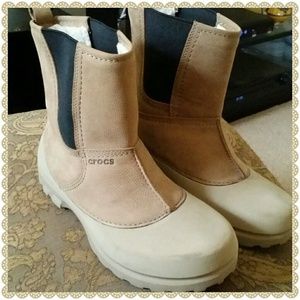 Greeley Crocs Boots (Men sz 7, Wmn sz 9)