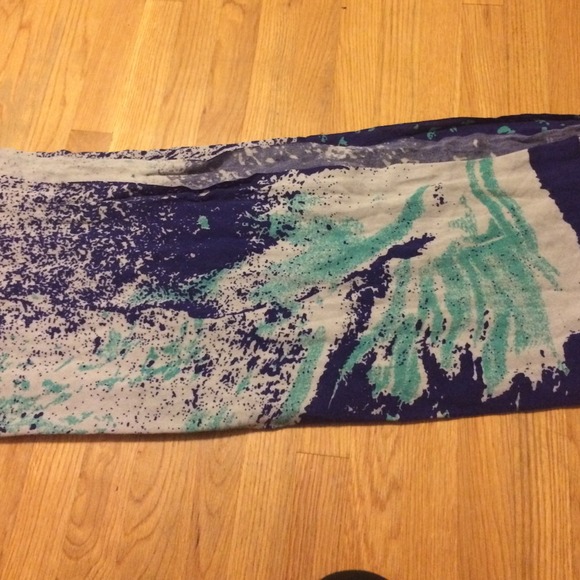 INFINITY SCARF - Picture 2 of 3