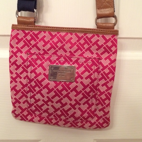 Like new Tommy Hillfiger pink logo cross body