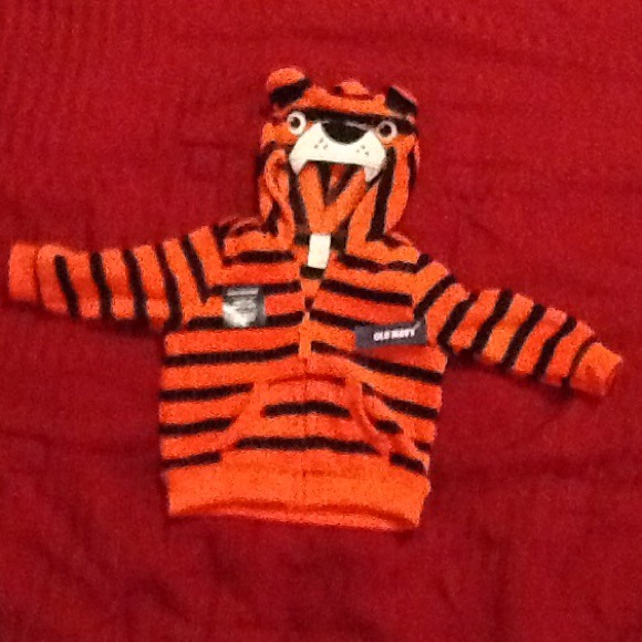 Sweater - Picture 1 of 1