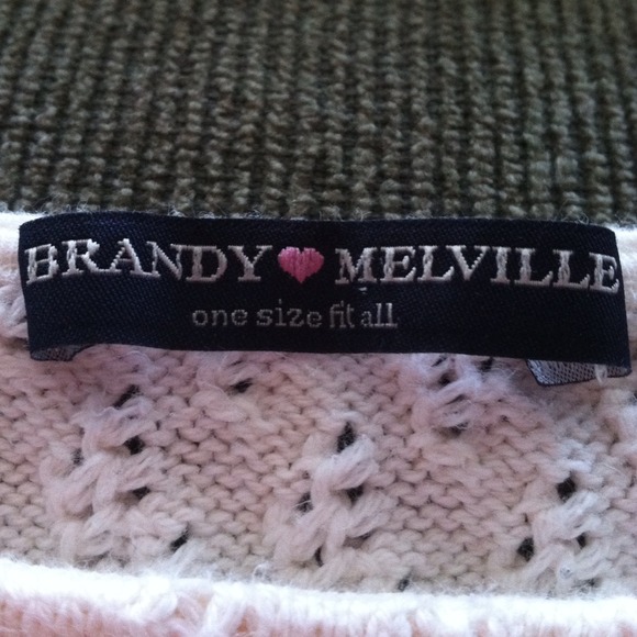 Brandy Melville crop sweater - Picture 2 of 3