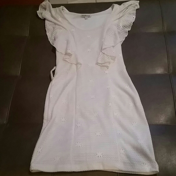 Cream dress - Picture 1 of 2