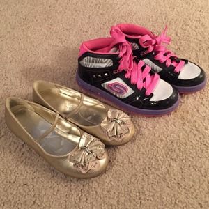 Bundle....Kenneth cole gold flats and Skechers