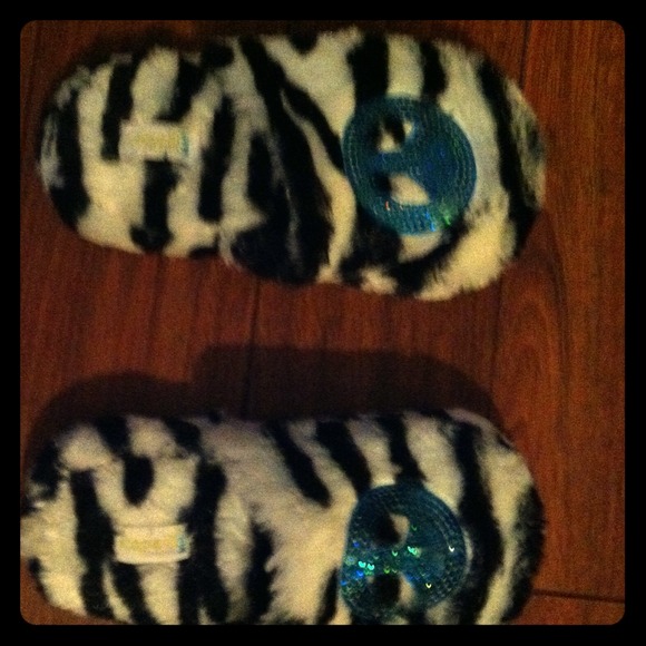 Sleepers that are great quality of shoes/slippers - Picture 1 of 1