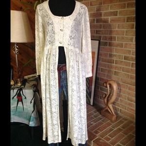 HOST PICK❤️VINTAGE LACE MAXI JACKET❤️