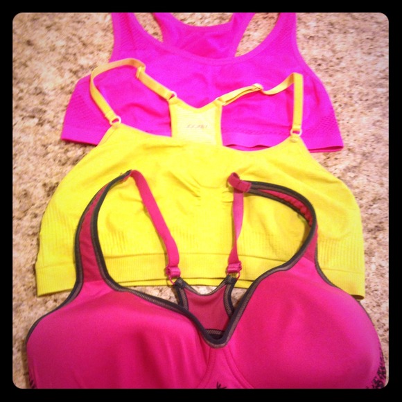Sports bra bundle!🏀🏈⚽️🎾⚾️