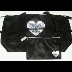 NWT Victoria's Secret fashion show duffle bag