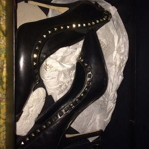 True or dare by Madonna 👠