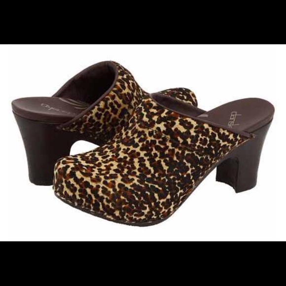 NWT Dansko leopard print heels