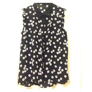 Sleeveless Floral Button Up