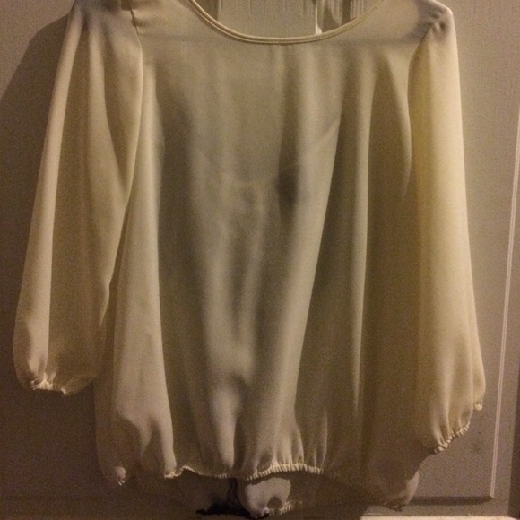 A small bow back top