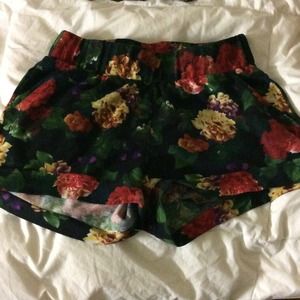 Flower shorts