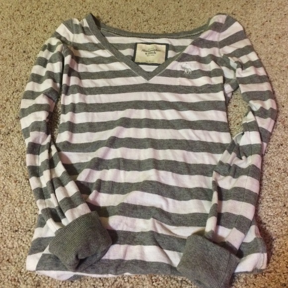 Abercrombie & Fitch sweater