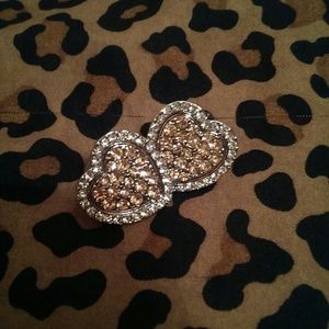 NEW heart studs earrings
