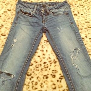 Ripped & distressed American eagle jeans
