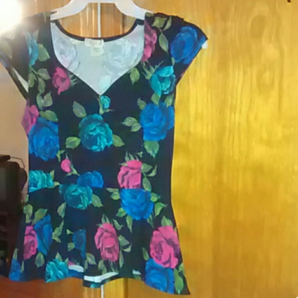 Floral peplum shirt