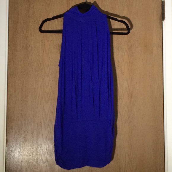 Top - Picture 1 of 1