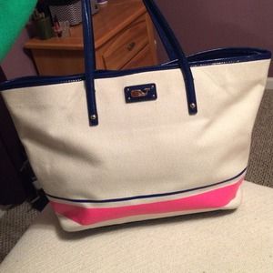 Vineyard Vines purse
