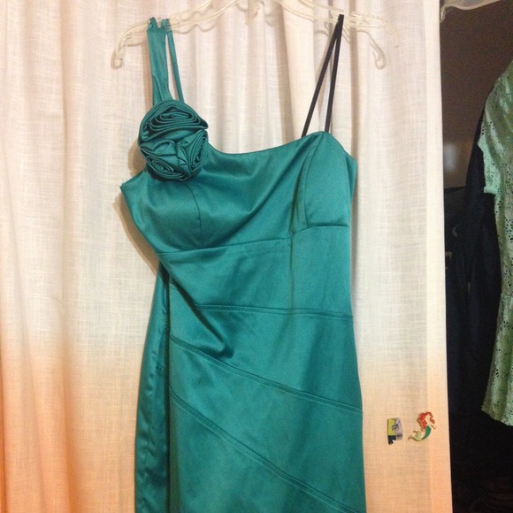 One shoulder Turquoise formal dress size 3
