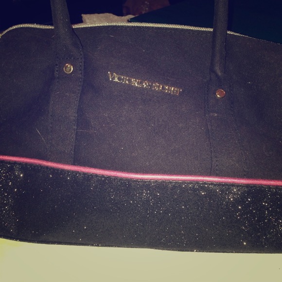 Victoria's Secret hand bag! - Picture 1 of 2