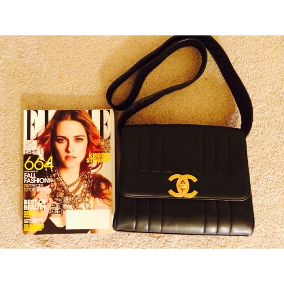 β¬οΈ REDUCED ππΈVintage Chanel purse ππβ¨ππΈ - Picture 2 of 4