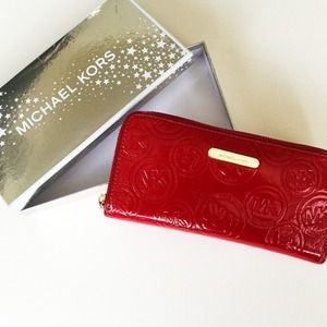 Michael Kors Jet Set Signature Wallet