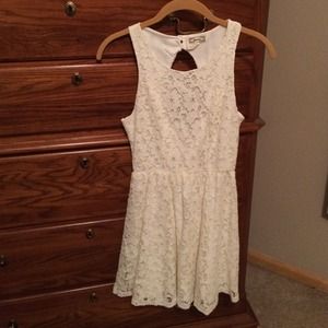 off white lace dress by Kirra -Sz-S