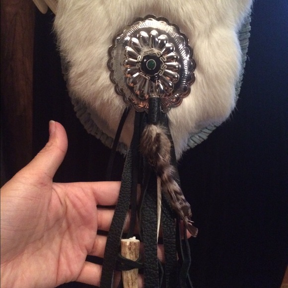 Traded - Native Navajo Leather Bag conchos feather - Picture 2 of 4