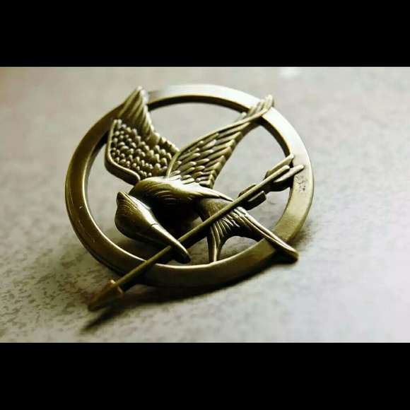 Hunger Games Mocking Jan Pin