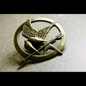 Hunger Games Mocking Jan Pin