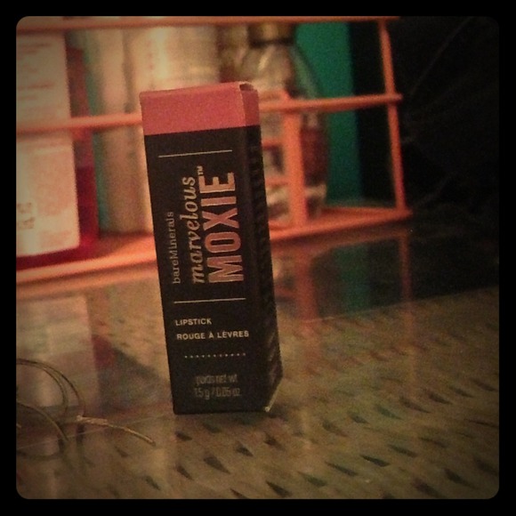 Moxie. Speak your mind lip stick