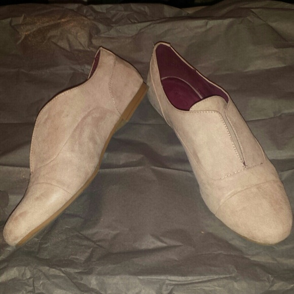 Suede shoes in a dusty pink