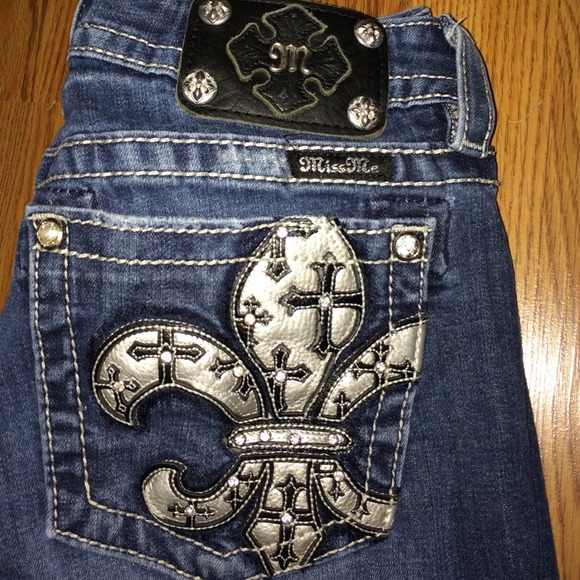 Size 32 Skinny Miss Me's