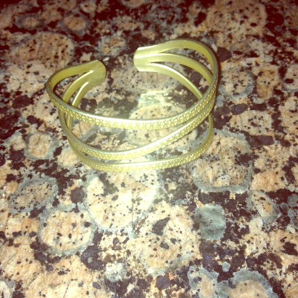 Gold bracelet