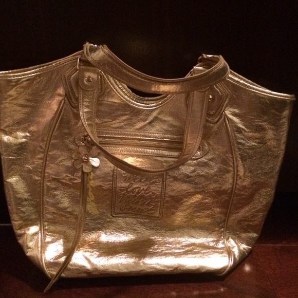 Victoria's Secret gold Tote - Picture 1 of 4