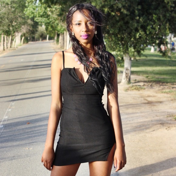 Black Tobi dress - Picture 2 of 3